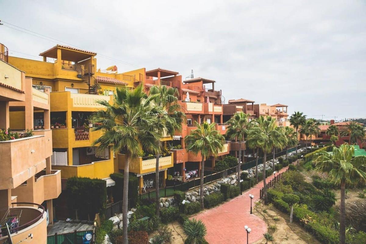 Apartamento Las Chapas - Bonito Y Tranquilo Marbella Exterior photo