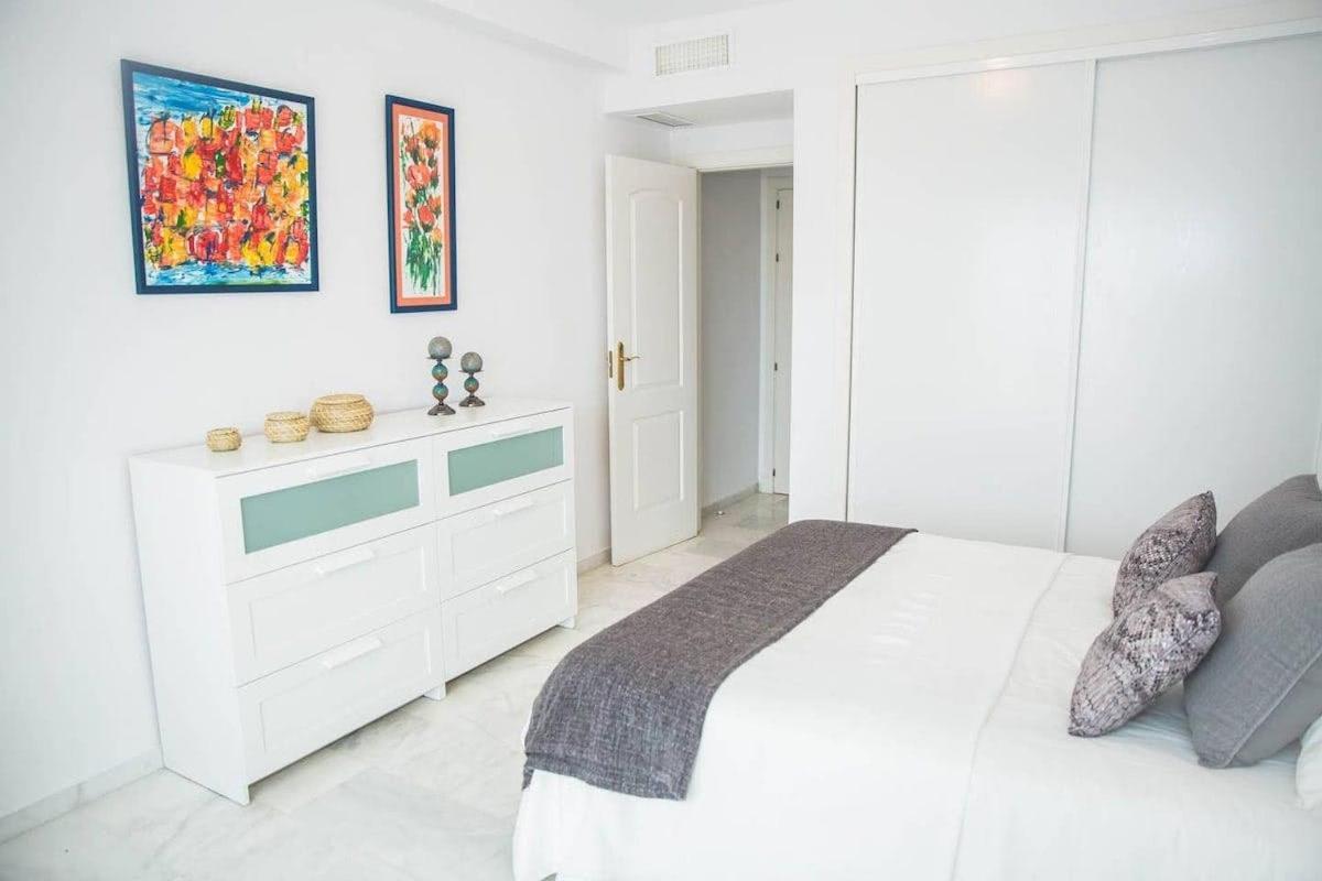 Apartamento Las Chapas - Bonito Y Tranquilo Marbella Exterior photo