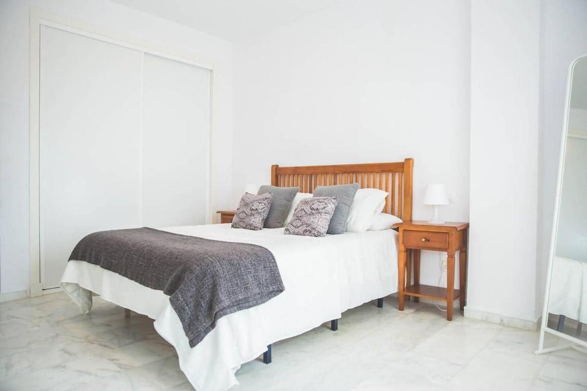 Apartamento Las Chapas - Bonito Y Tranquilo Marbella Exterior photo